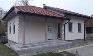  Montažna kuća Maker Kraljevo Lazac 66 je urađena po modelu Atina 66